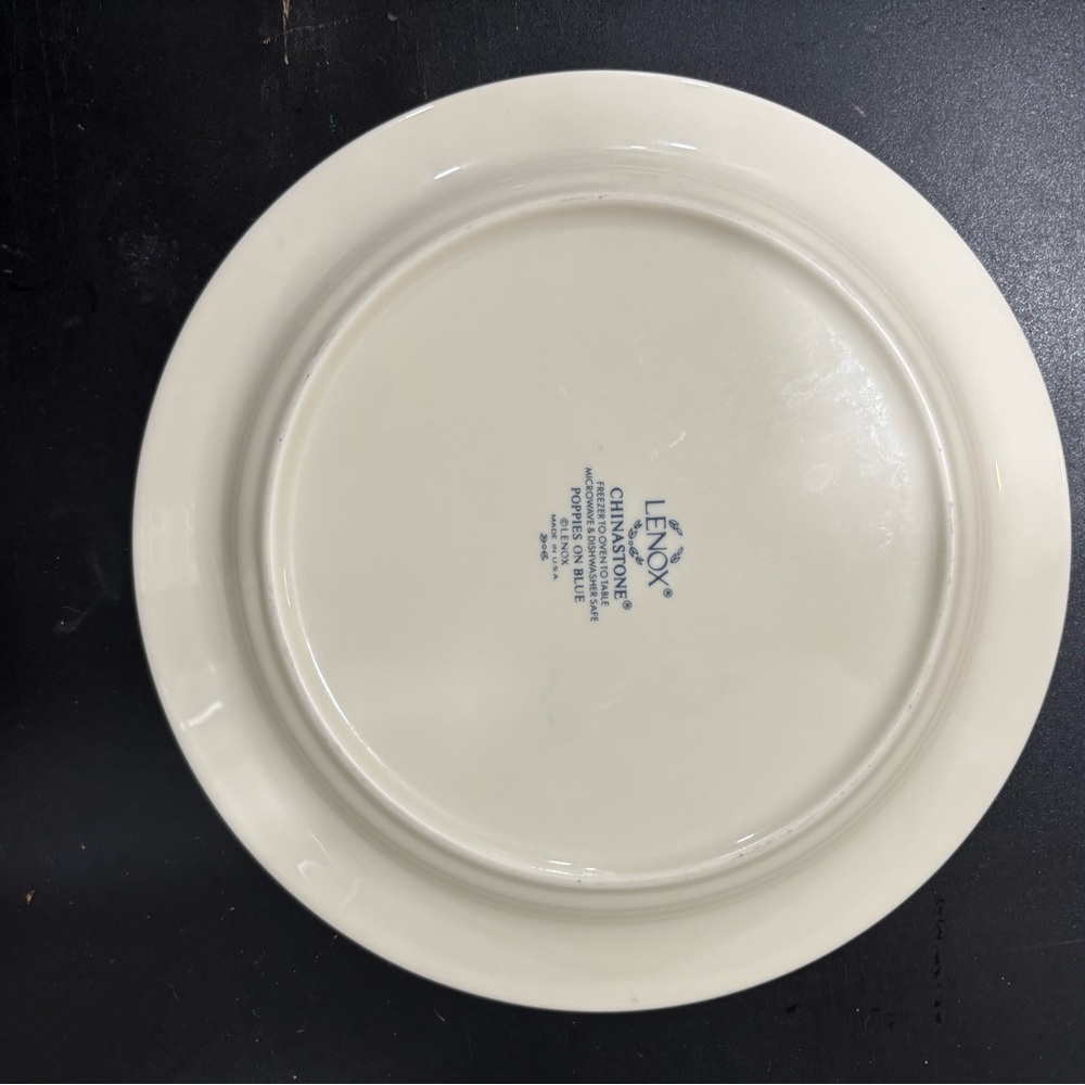 Lenox Chinastone Poppies on Blue 5 Piece Place Setting with Floral Design - Picture 6 of 12
